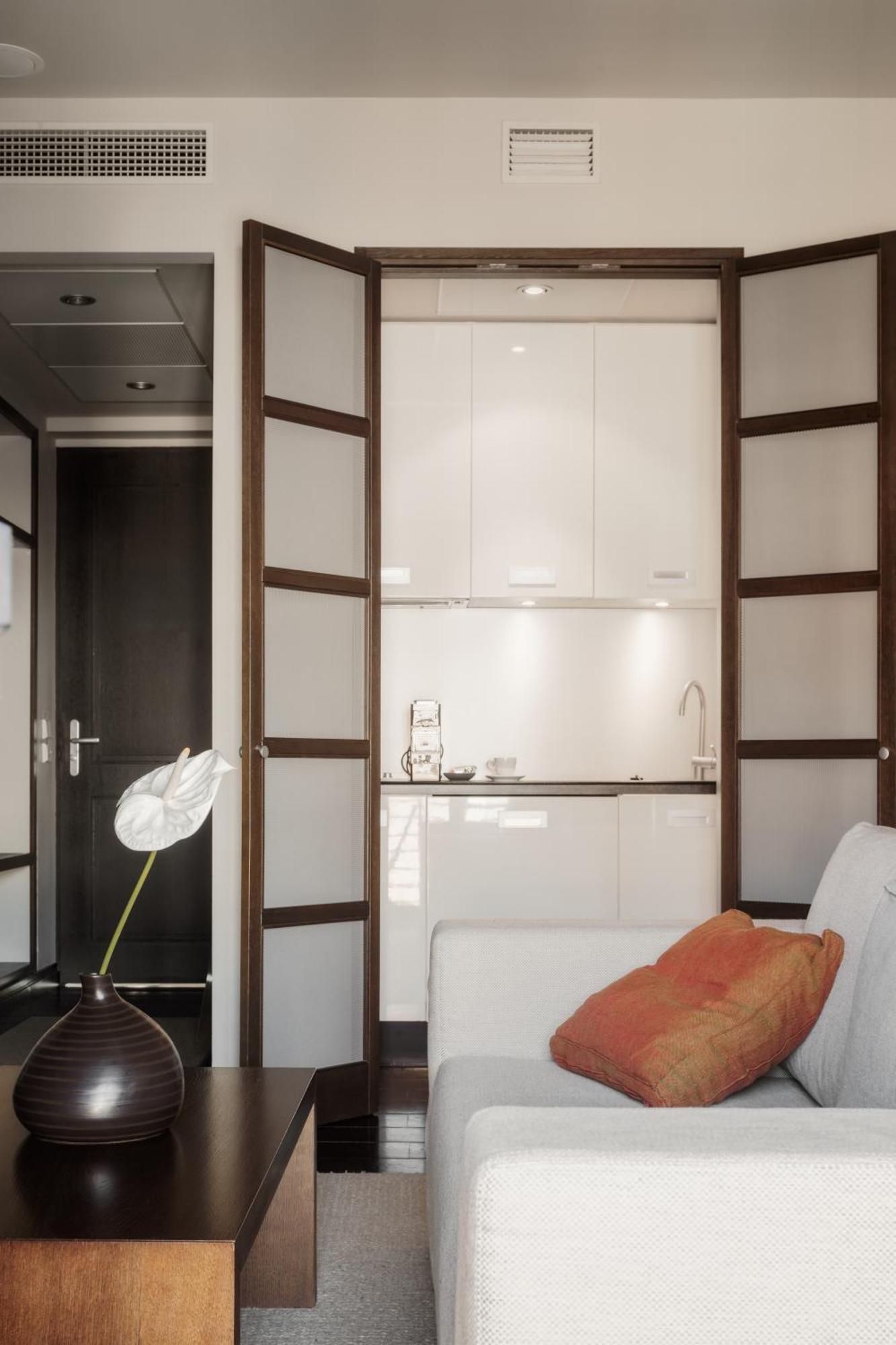 Hotel Bergs Suites 里加 外观 照片